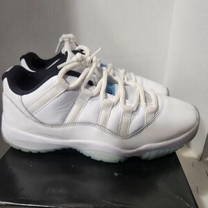 Nike Air Jordan 11 Retro Low Size 8m